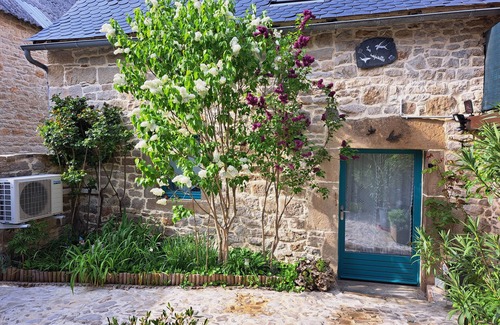 Severac-l'Eglise Cottage | GITE "" "THE INSEPARABLE" ""