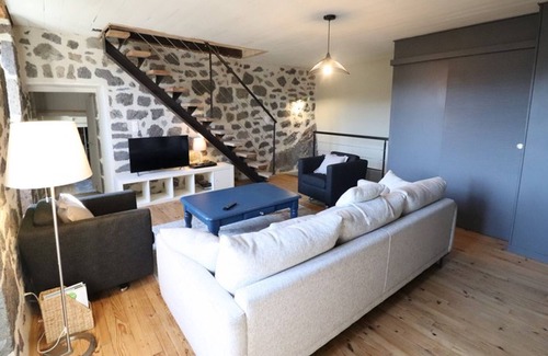 Tournemire Cottage | Gite Tournemire, 3 bedrooms, 6 persons