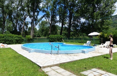 Anduze Apartment | Gite Tout Équipé Dans un mas Avec Piscine et vue sur la "porte des Cévennes"