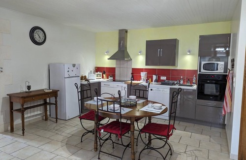 Touvre Cottage | Gite Touvre, 2 bedrooms, 4 persons
