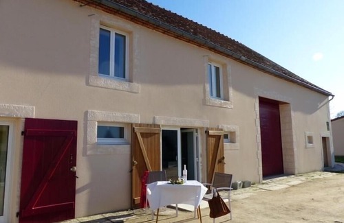 Valigny House | Gite Valigny, 3 bedrooms, 12 persons