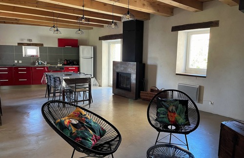 Saint-Andre-de-Cruzieres House | Gîte with swimming pool in stone house
