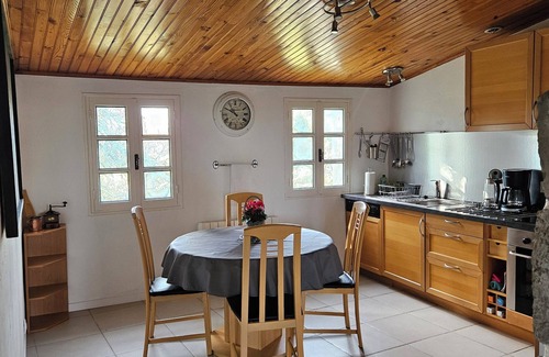 Labeaume House | Gîte with character and comfort for 8 people, swimming pool, boulodrome.