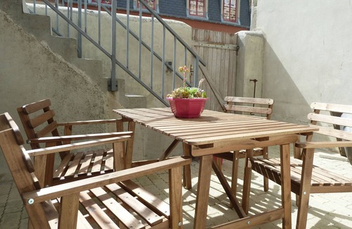 Saint-Vaast-la-Hougue Apartment | Gite with terrace, sheltered from the wind, not overlooked, 200m from a beautiful beach.