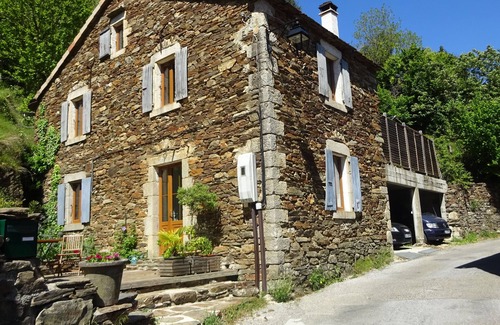 Saint-Melany House | Gite with jacuzzi in a small village in the Cévennes ardéchoises region