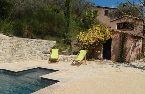 Buis-les-Baronnies House | Gite with pool and view of Rocher Saint Julien