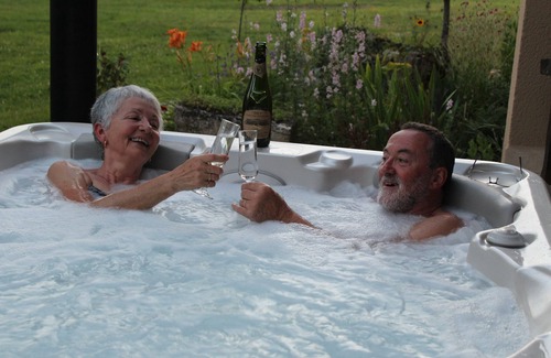Capdrot Cottage | Gîte with SPA in a large park in the heart of Périgord (Monpazier-Dordogne)