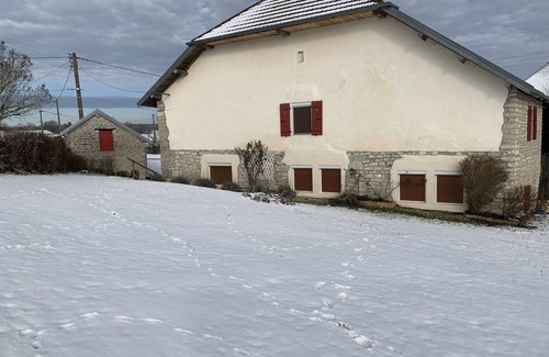 Molain House | Gite with spa, large 12-bed winter/summer house