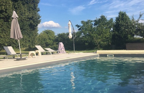 Montreuil-en-Touraine House | Gite with swimming pool in the countryside. Pets welcome!