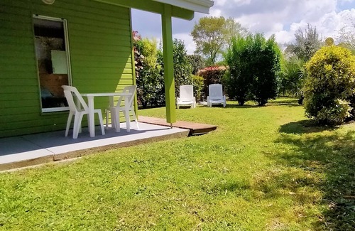 Brach Cottage | Gite with swimming pool wellness area shared between Bordeaux and Lacanau ocean