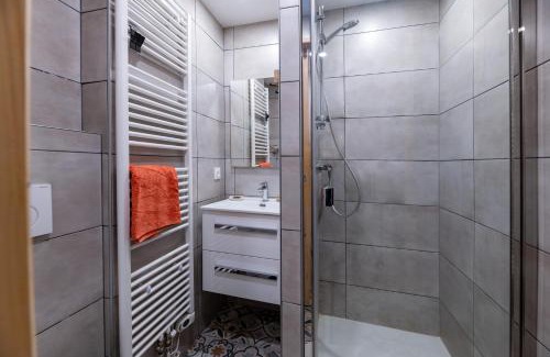 Vassieux-en-Vercors House | Gites D'étape Les Carlines