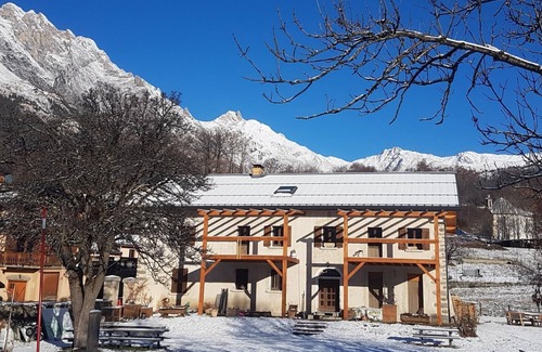 Saint-Michel-de-Maurienne House | Gites DE Beaune - LE Perron DES Encombres