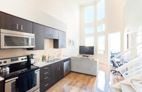 Mid-Wilshire Apartment | Glamorous 3Beds Pool BBQ Near Universal Studio