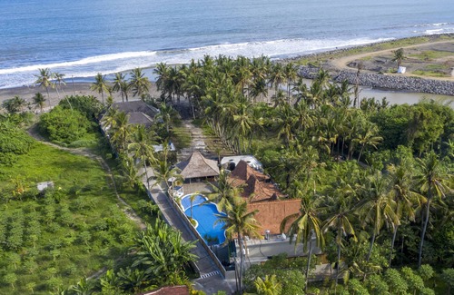 Saba House | Glamorous 3BR Villa in Saba Beach