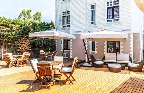 Beylerbeyi Apartment | Glamorous Authentic Studio in Üsküdar