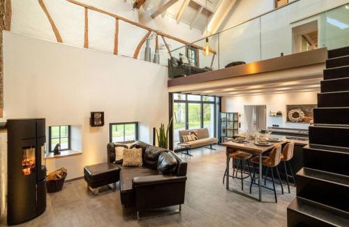 Kronenburg House | Glamorous Cottage Chimney Sauna