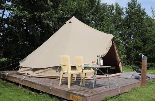 Twijzel Other | Glamour Tent in Frisian Woods near Cycling Route