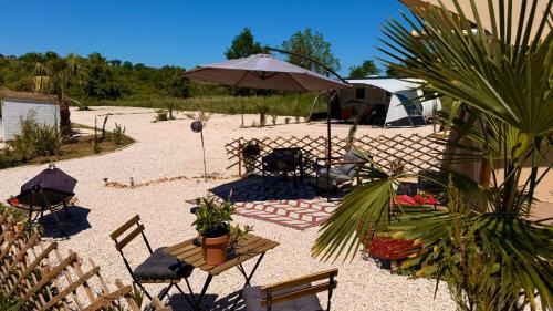 Torino di Sangro Other | Glamping la Yurta nel verde Luxe glampingtent