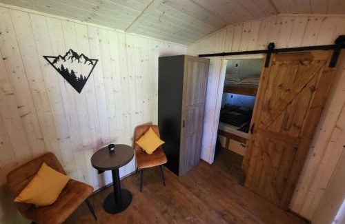 Kasperske Hory Resort | Glamping maringotka Free country Vogelsang