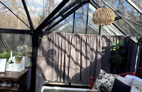 Lawrence Bed & Breakfast | Glamping Under the Stars at The Little Forest Nest!