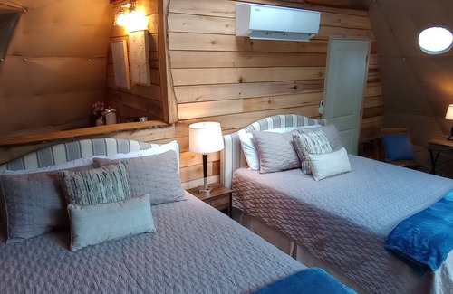 Sutton Resort | GlampOut Resort - Elk River