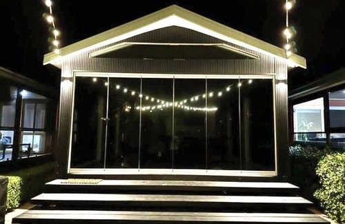 Wisemans Ferry House | Glasshouse on the River is Pet Friendly, bring your boat or jet-ski
