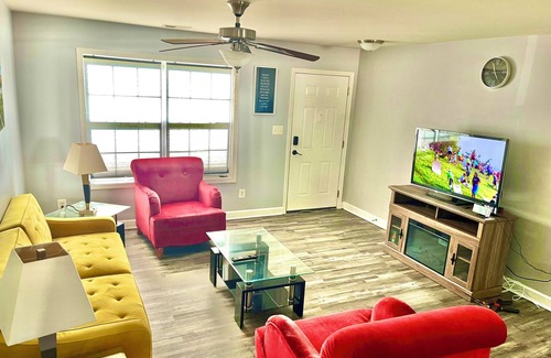 Marley House | Glen Burnie Haven: Your Tranquil Home Away from Home