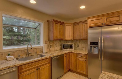 Country Club Estates House | Glen Eagles 8 BR-Spa,Sauna,Pool Table,AC