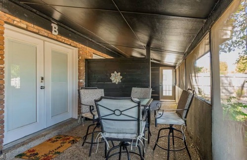 Briarwood Apartment | Glen Place-2 Bed Apt in Midtown Little Rock-Outdoor Hangout-Easy Parking