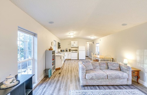 Glenburn House | Glenburn Getaway Near Orchards & Penobscot River