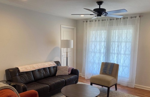 Crowley House | Glendale Red Stone