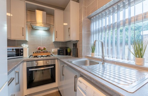 Colne House | Glenroy Place - sleeps 7 | drive | log burner