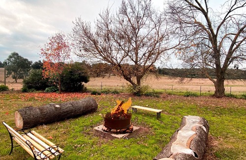 Cootamundra Cottage | Glenwari Cottage-Jindalee NP