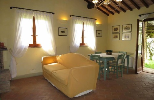Pomarance House | Glicine by Interhome
