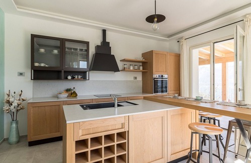 Tignale Apartment | Glicine: with amazing lake view and Garden