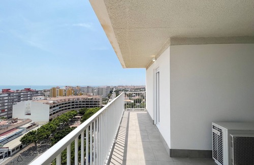 Canet de Berenguer Apartment | Global Properties: Apartment with terrace and sea views