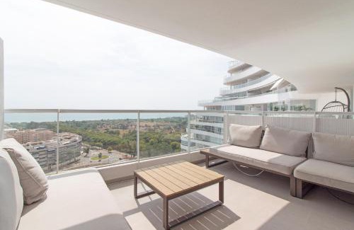 Canet de Berenguer Apartment | Global Properties, Apartamento de dos terrazas con vistas al mar y piscina en Canet