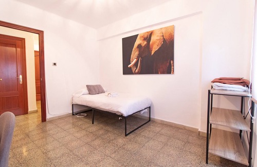 Sagunto Apartment | Global Properties: 3 bedroom flat and balcony in Sagunto