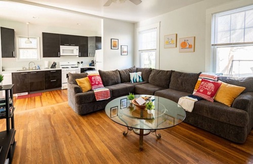 North Chesterfield Apartment | Globetrotter's Suite in Historic Richmond w/Patio