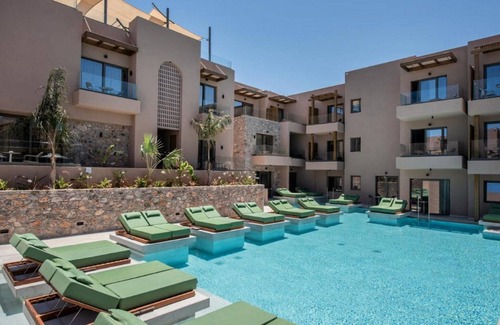 Analipsi Villa | Glorious Chersonisos Suite | Catherine Suite | Adults Only | Private Furnished.