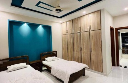 Fatehjang House | Glorious Guest House (Standard King Room)n