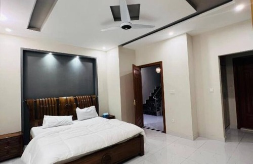 Fatehjang House | Glorious Guest Housen