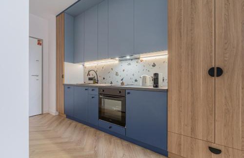 gmina Parzeczew Apartment | Glow Apartments - Studio Żurawie przy Stocznia & Rooftop