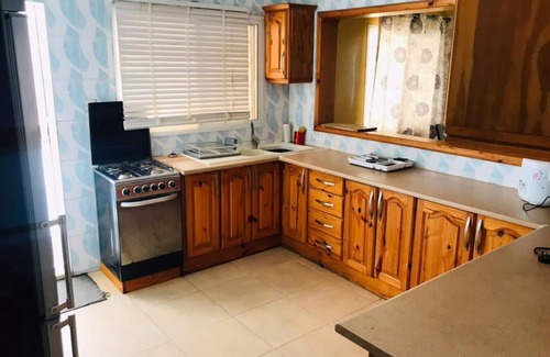 Brusubi House | Brusubi 2-Beds, Sleeps 6, Pet Friendly & Parking