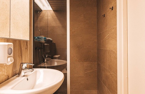Pohja-Tallinn Hotel | Go Hotel Shnelli