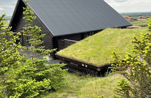 Selfoss Cabin | Golden Circle, luxury cabin with 360° view, hot tub & Sauna - 45 min from Rvk.
