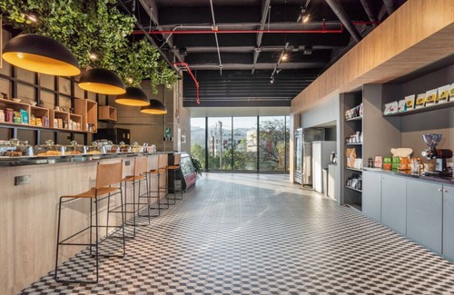 La Aguacatala Apartment | Go Living 407 · Stylish Luxury 2BD Apt -2AC by HOUSY HOST