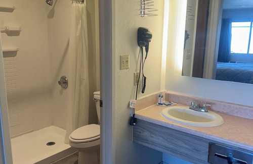 El Paso Hotel | GO2 Inn & Suites by Relianse