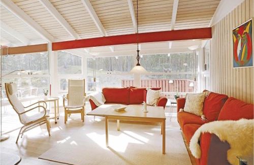 Pedersker House | Godt Gemt