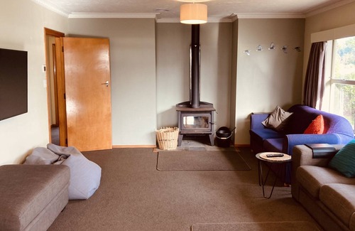 Pakawau Cottage | Godwit Cottage - Pākawau Beachfront Accommodation